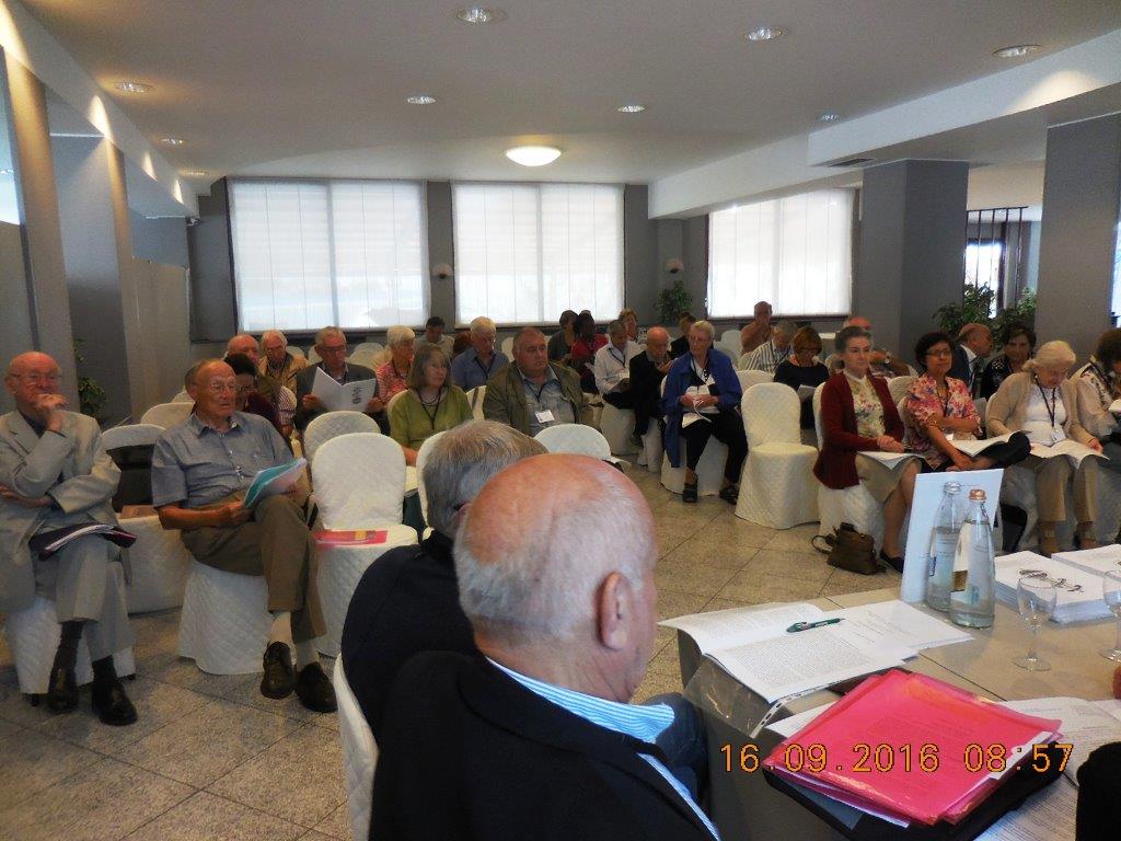 Séance de travail lors du congrès 2016 de l'UMEM à Garlatte-Lecco en Italie.