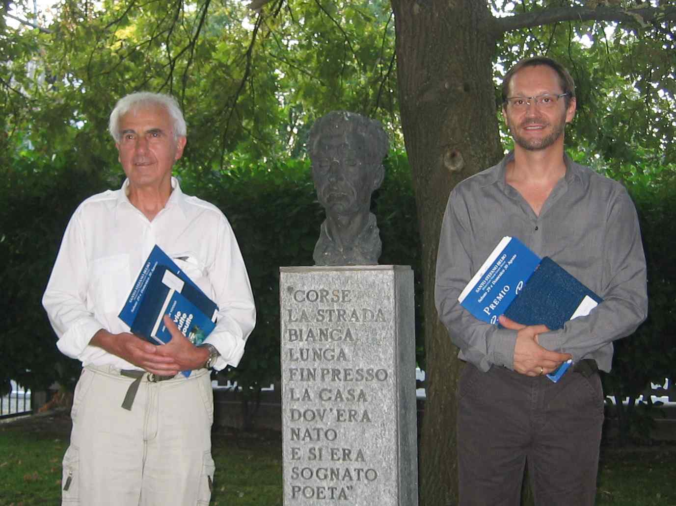 Les Dr Lecoq et Kerempichon, lauréats 2009 des prix Cesare Pavese de la nouvelle et de poésie.